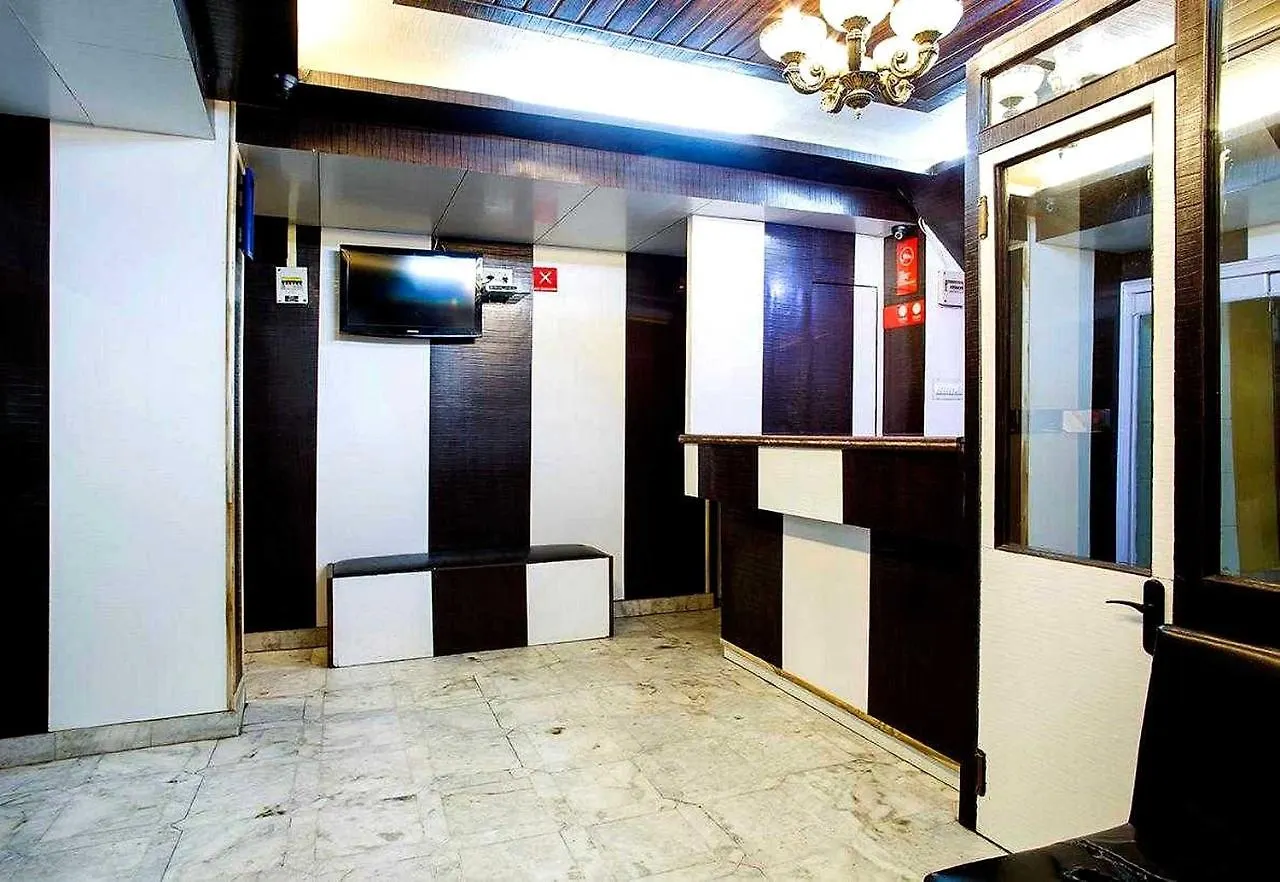 Hotel O Sita Palace 西姆拉 4*,  印度