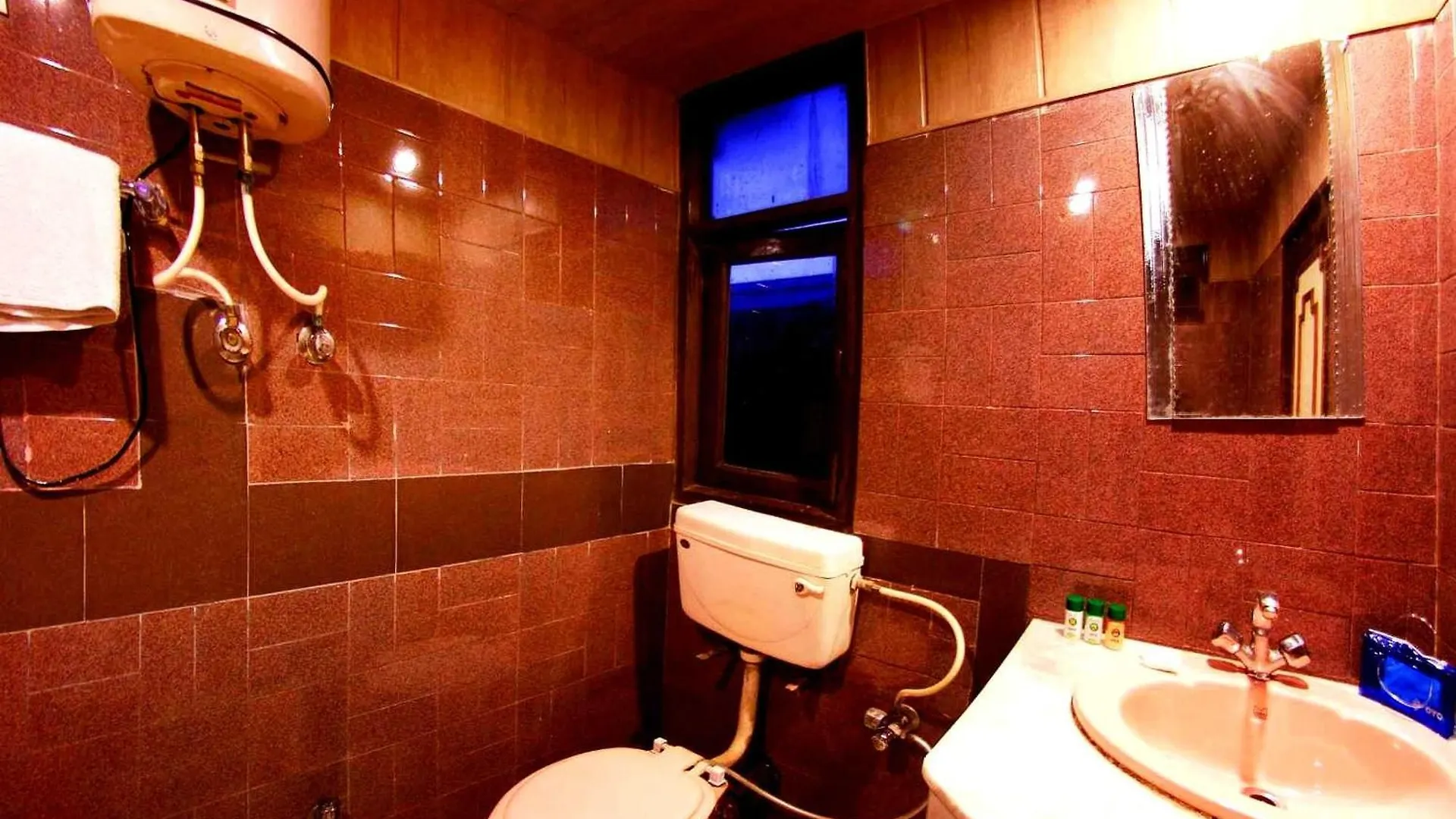 Hotel O Sita Palace 西姆拉 4*,